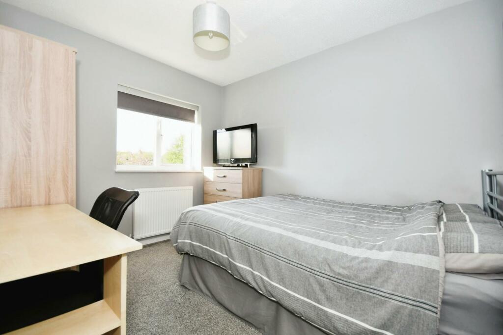 BEDROOM 3.jpg