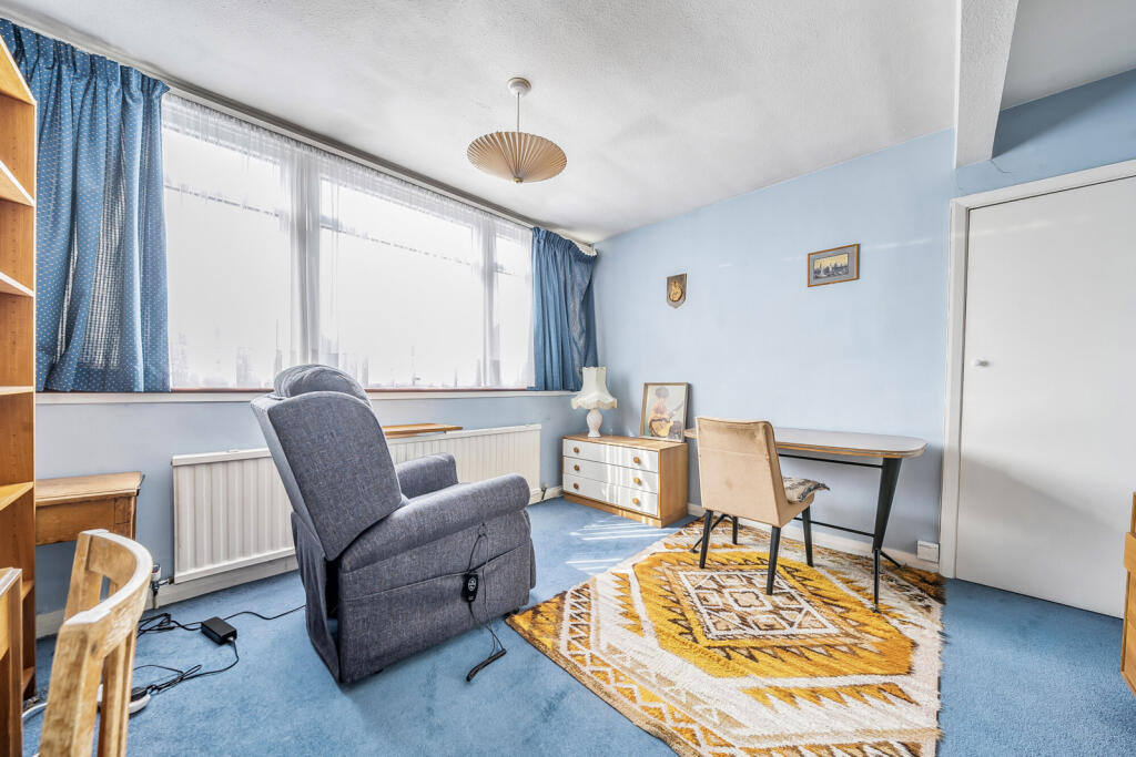 1325663-2-6877cfe...