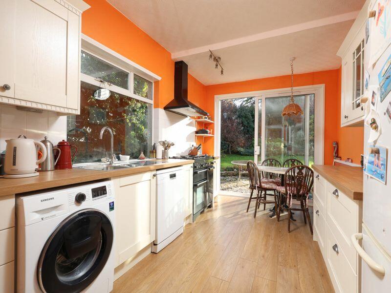 Kitchen/Breakfast Room