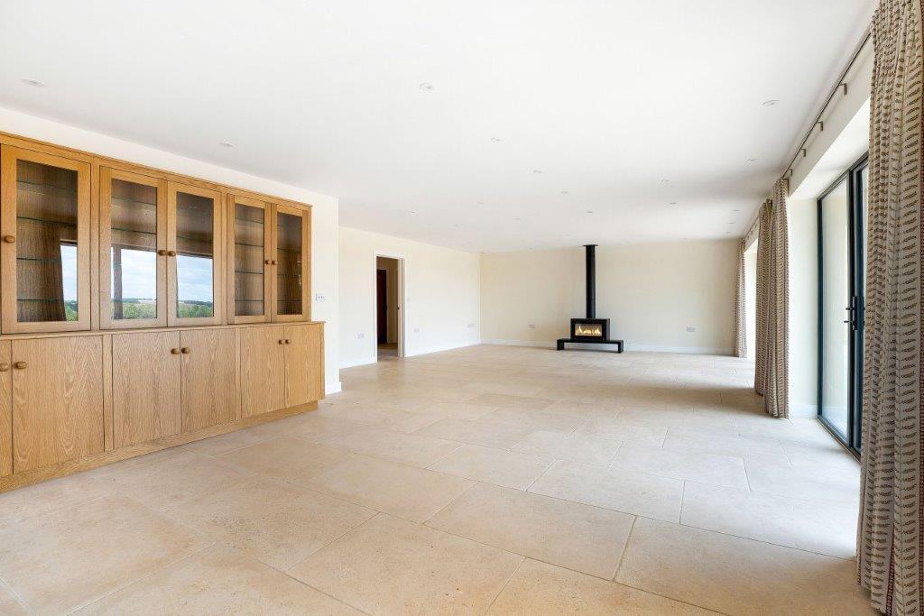 Falconer&#39;s Cottage - Open Plan Sitting Rm, Dining 