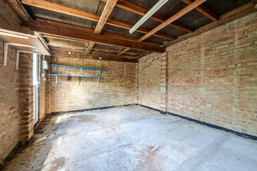 1319143-21-6863bf...