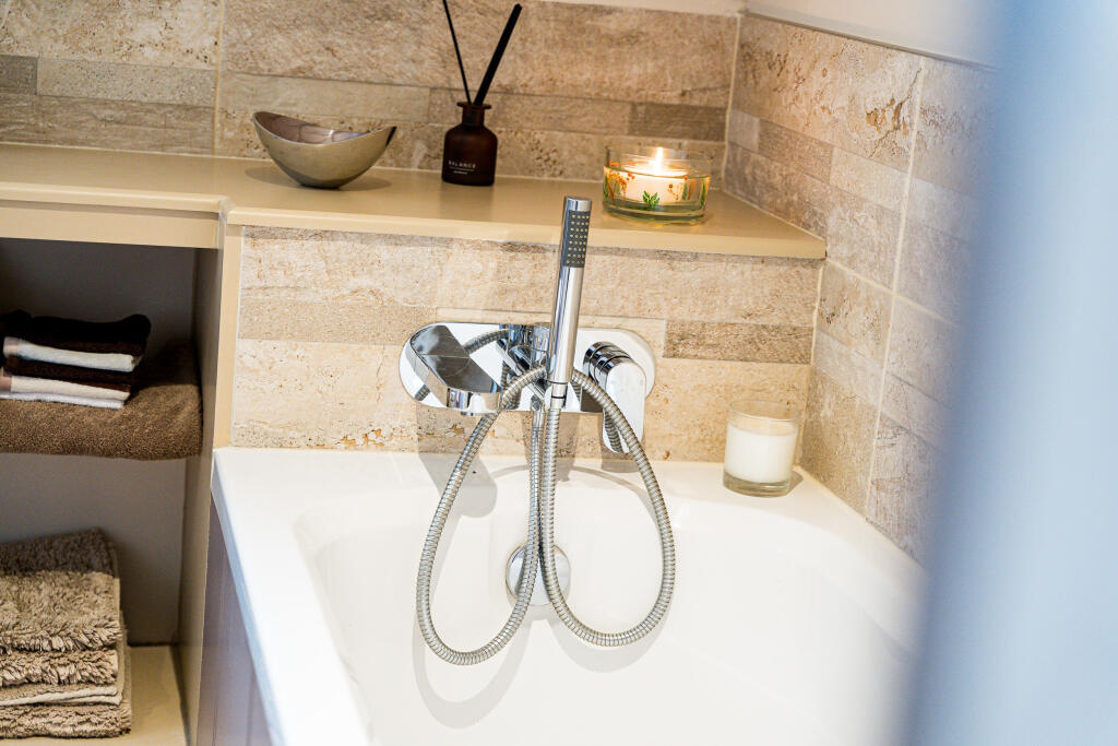 16-ensuite