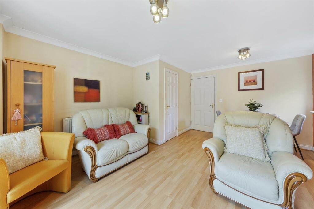 Living/Dining Room