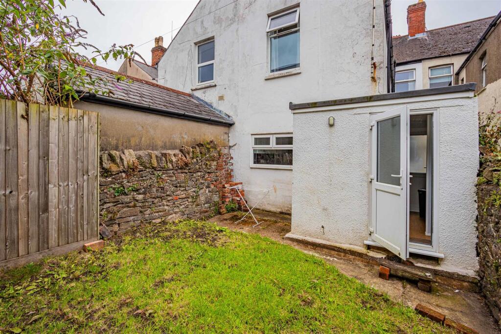 Malefant Street 77-4.jpg