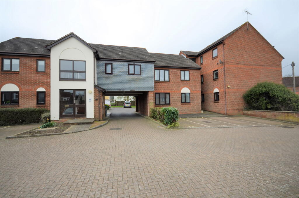 Mead Lane, Bognor Regis