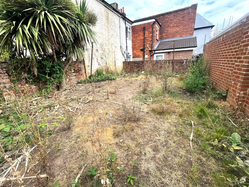 WhatsApp Image 2025-07-23 at 12.42.18 (5).jpeg