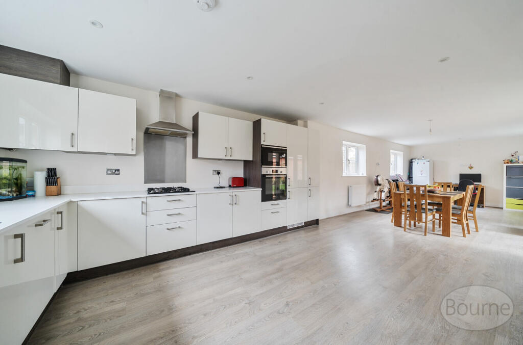 5670bb0b-e798-46b...