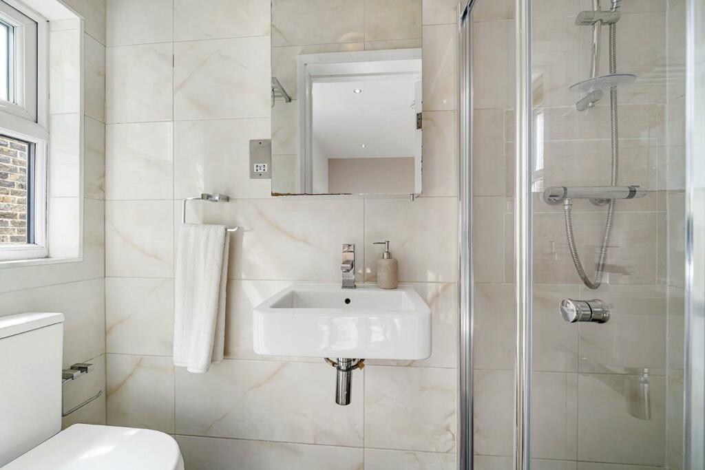 Ensuite.jpg