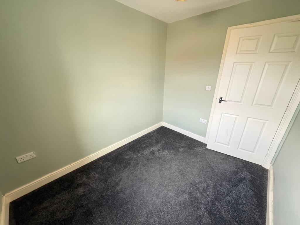 17 Luxaa Apartment Bedroom Two