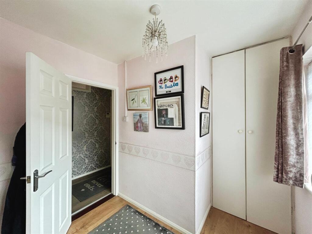 646b5299-3-480B-BDC9-D2469A3CBFB4-1976-00000053483