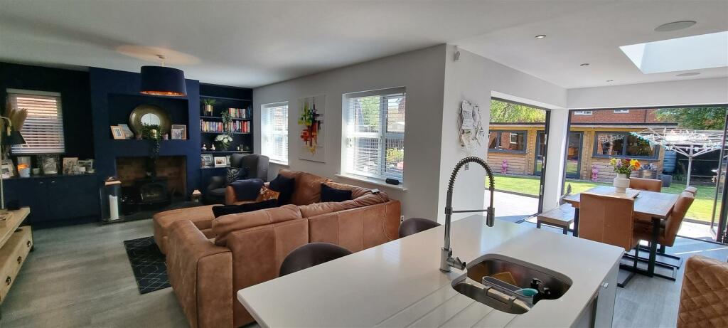 Kitchen/Living/Dining Room L Shaped