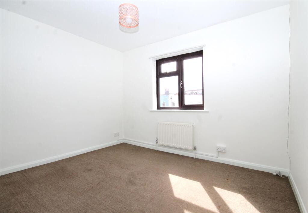 Bedroom1.JPG