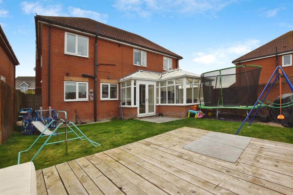 bf5f7a00-rear 20tramp.JPG