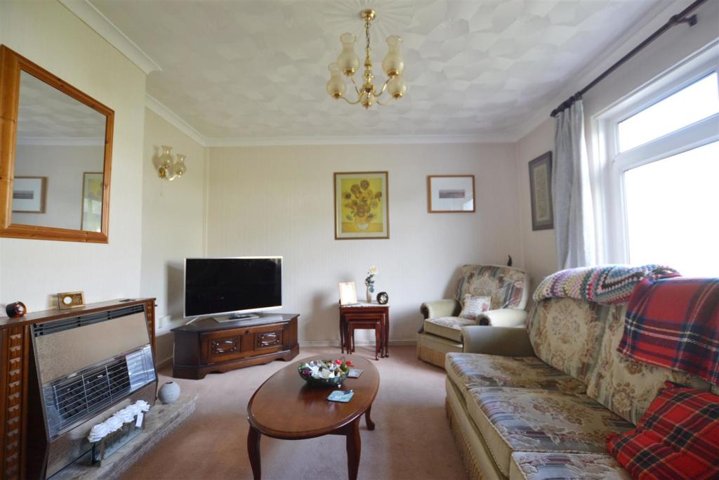 living room..JPG