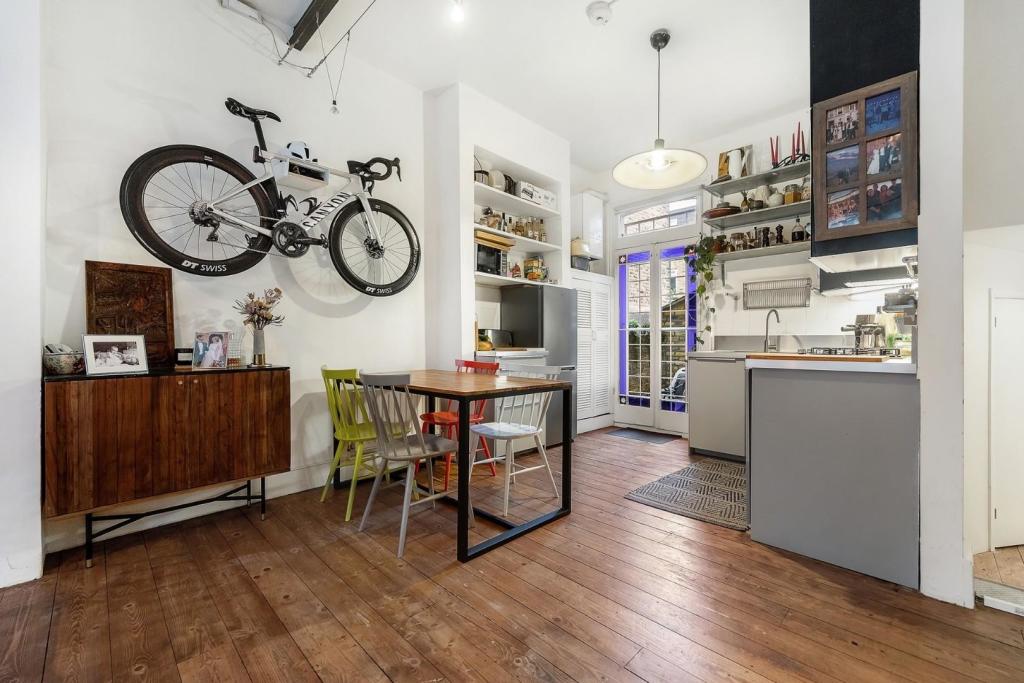 Kitchen (3).jpg