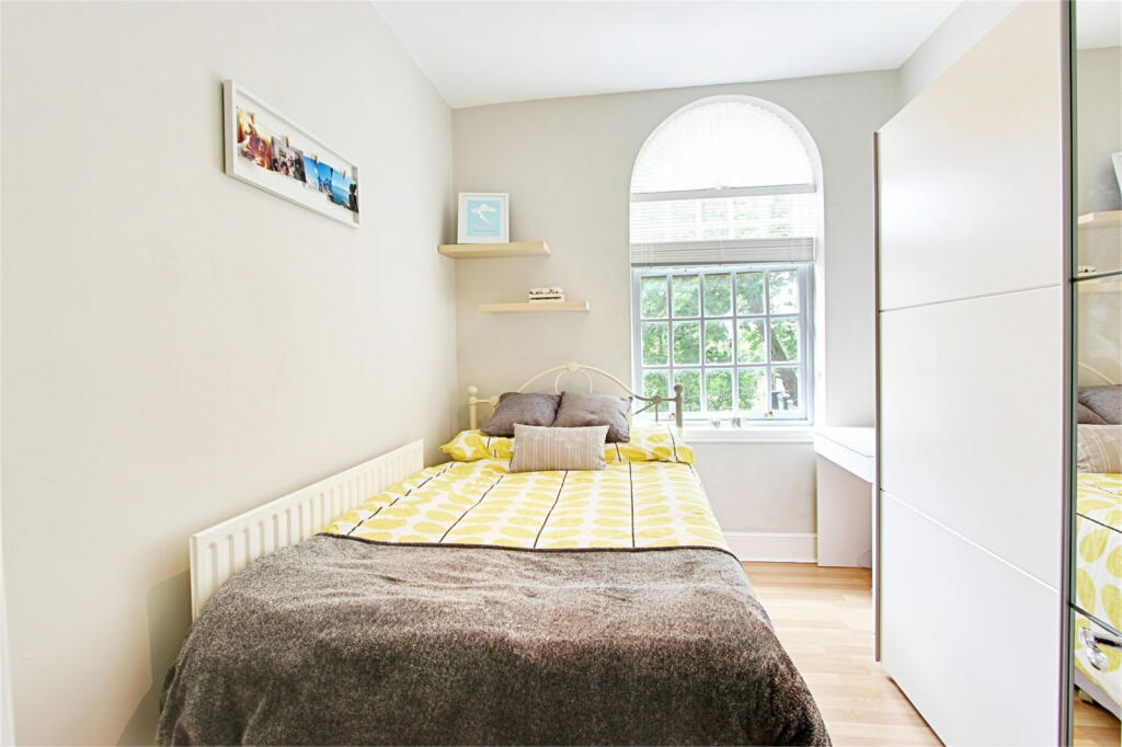 1 bedroom Apartment - 6-12 months LET