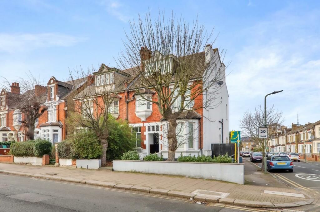 15-3db2JHPropWpen - 102b Croydon Road - 44 (1).JPG