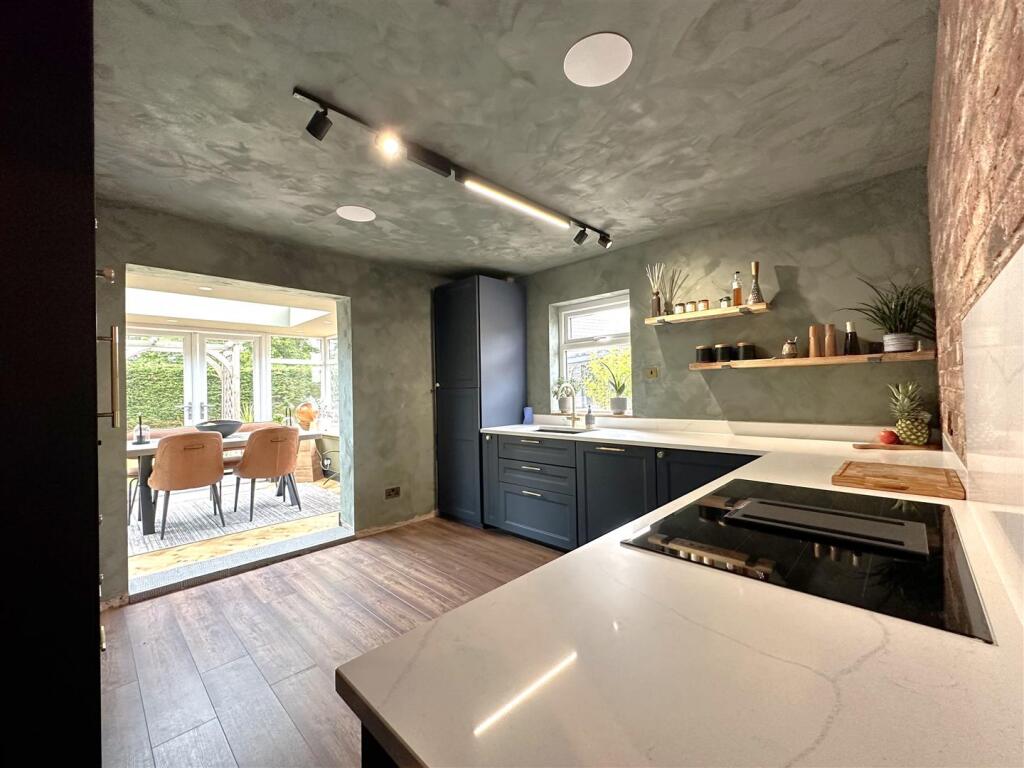 Kitchen Into Living Space 997