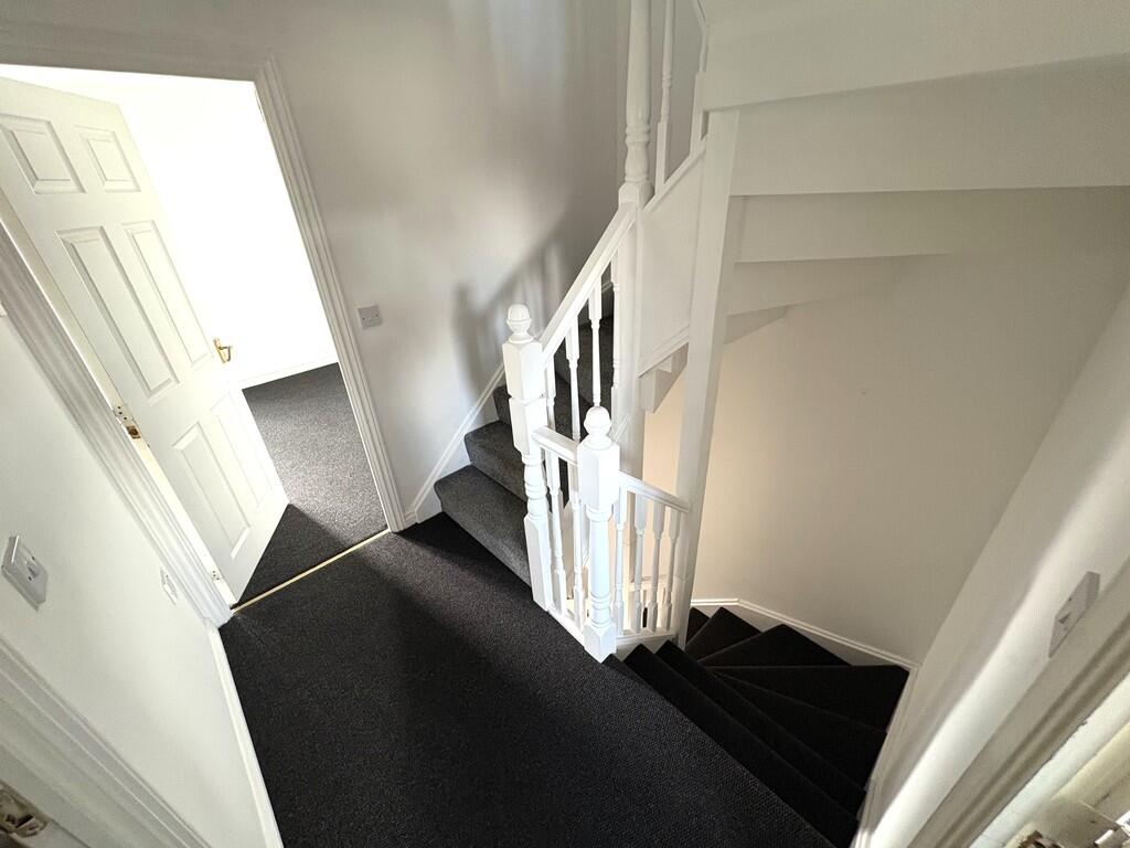 1st floor landing...