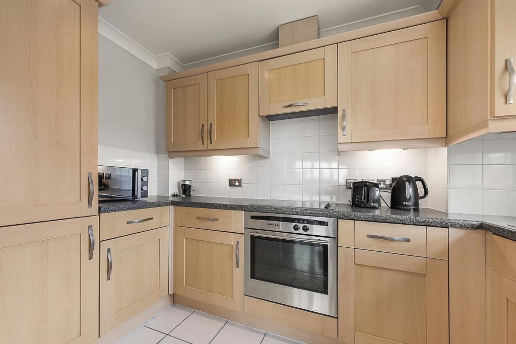 Kitchen (2).jpg