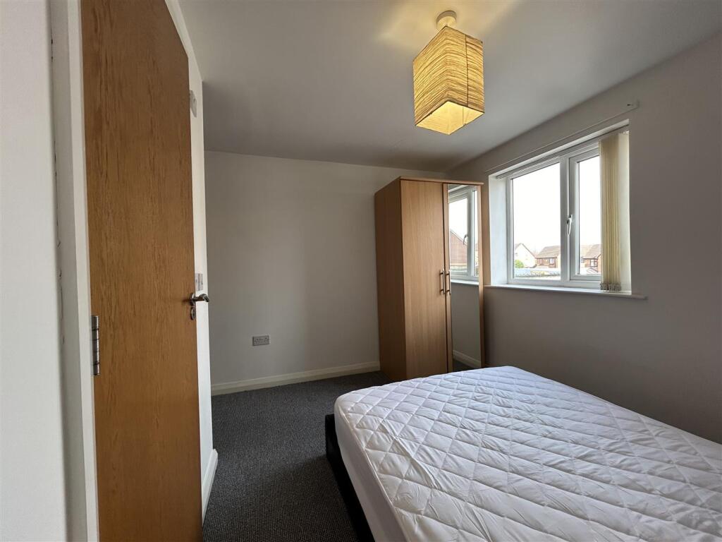 1st Bedroom (2).jpeg