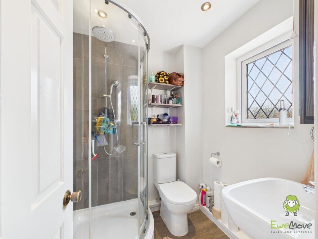 Bedroom 1 ensuite - Charlotte Thomasson Ewemove Wh