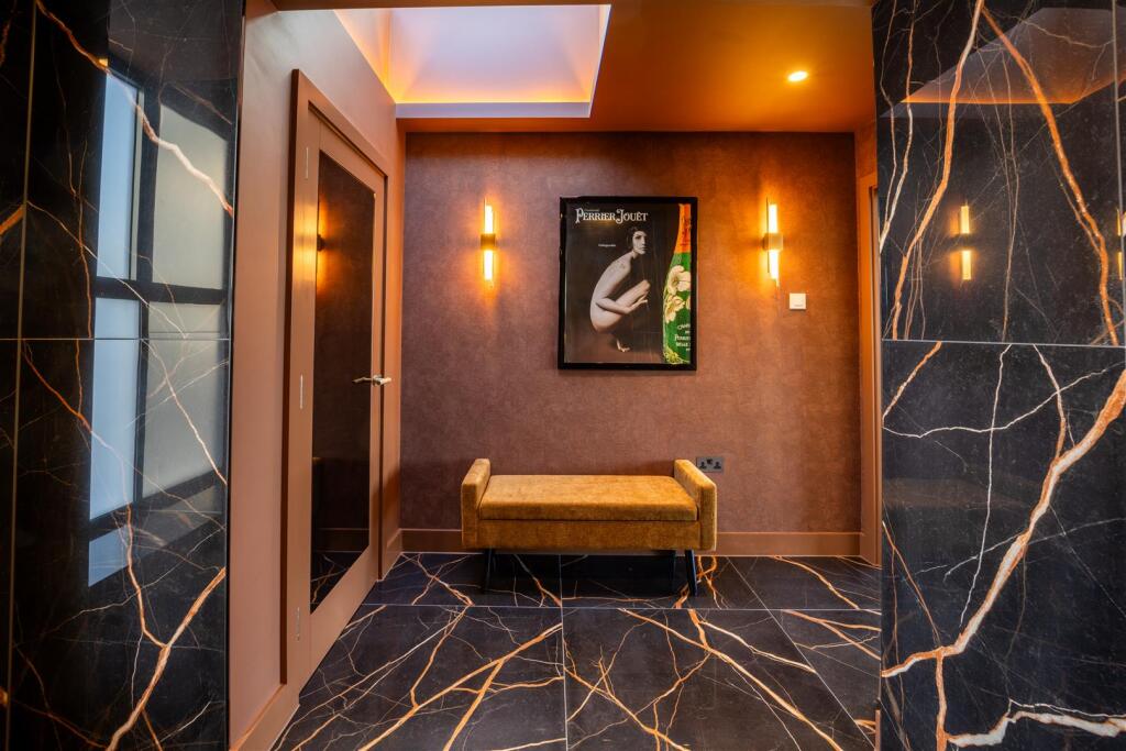 090A3076-HDR.jpg