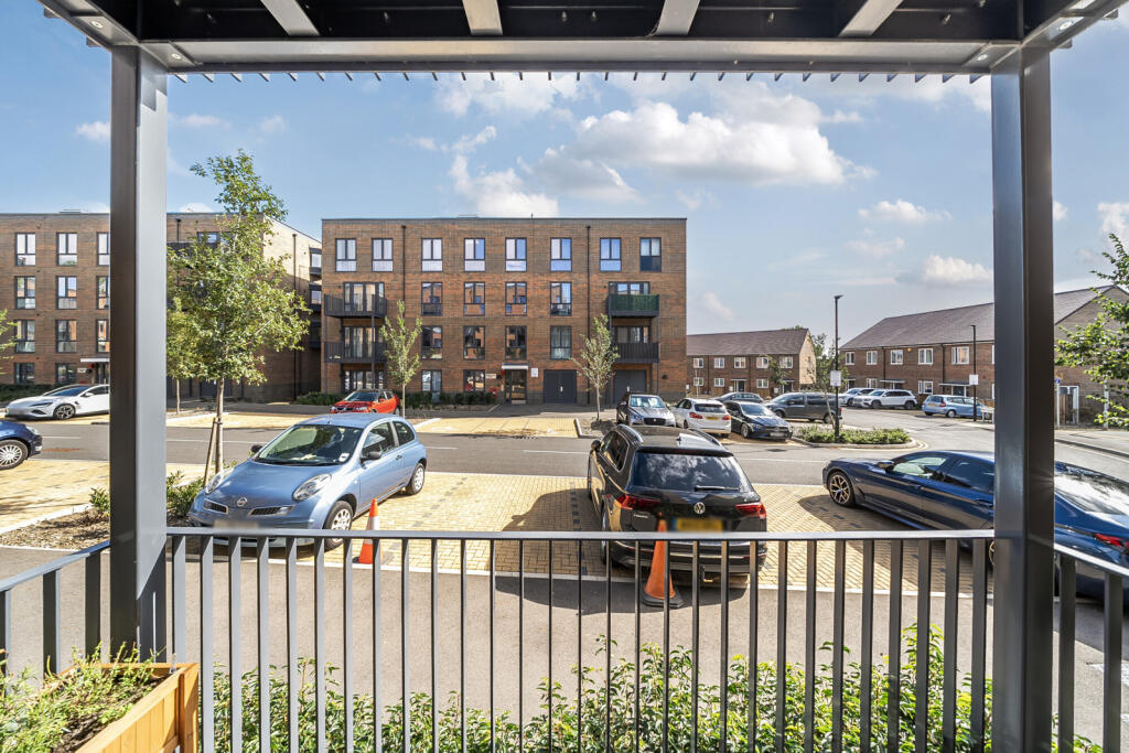 1353188-2-68d152f...