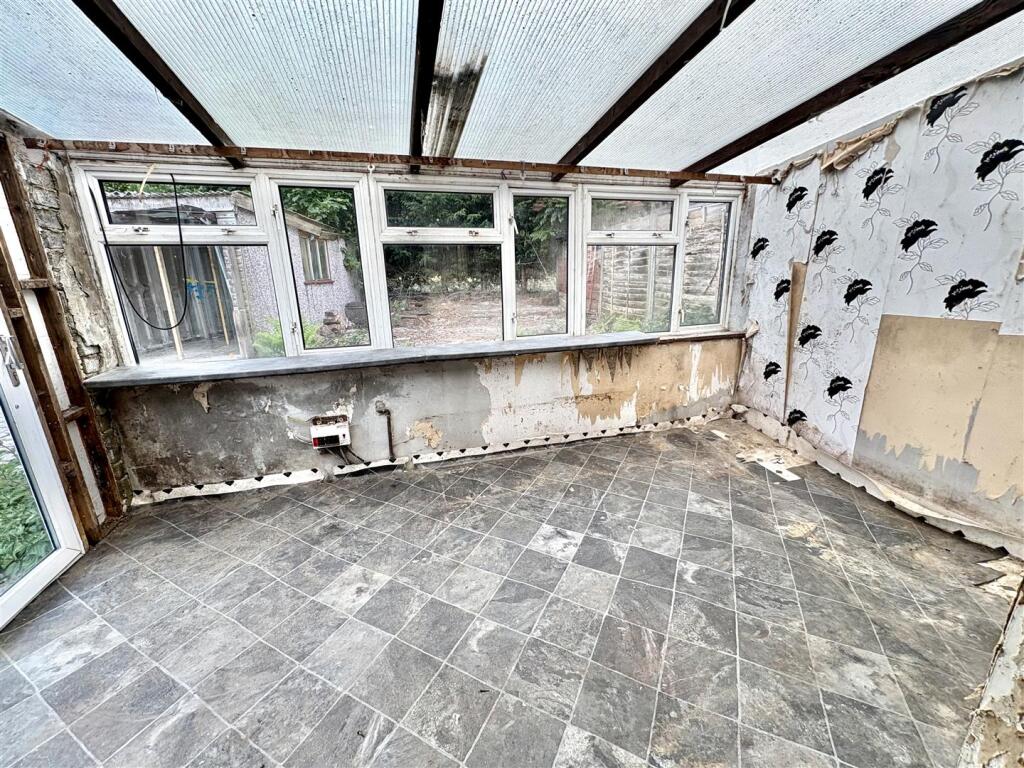 Bramleys Estate Agents - Auction - Bankfield Garde