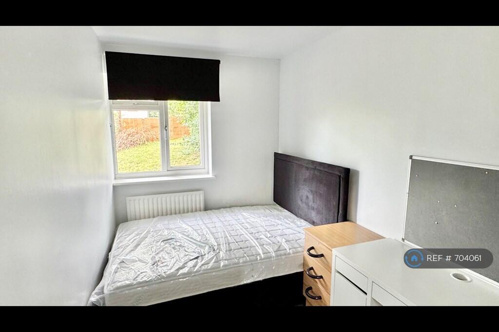 Bedroom 5