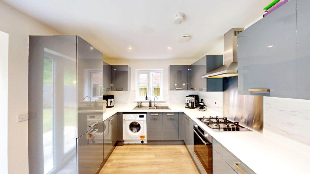 Dining/Kitchen