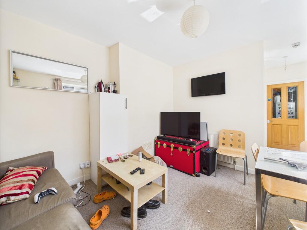 CAM02089G0-PR0503...