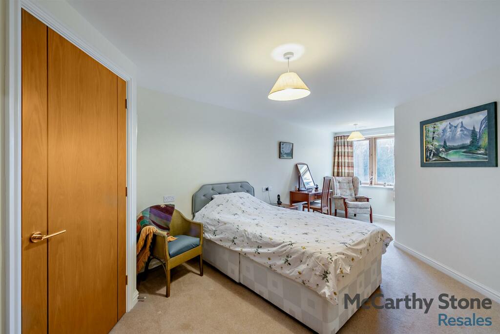 Double Bedroom