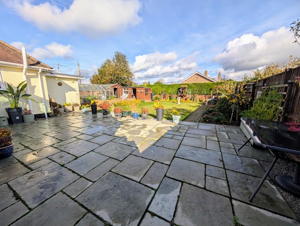 PXL_20251027_1131...