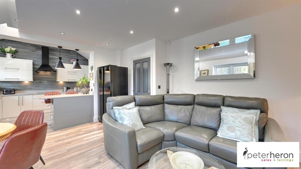 Open Plan Dining Kitchen And Family Area