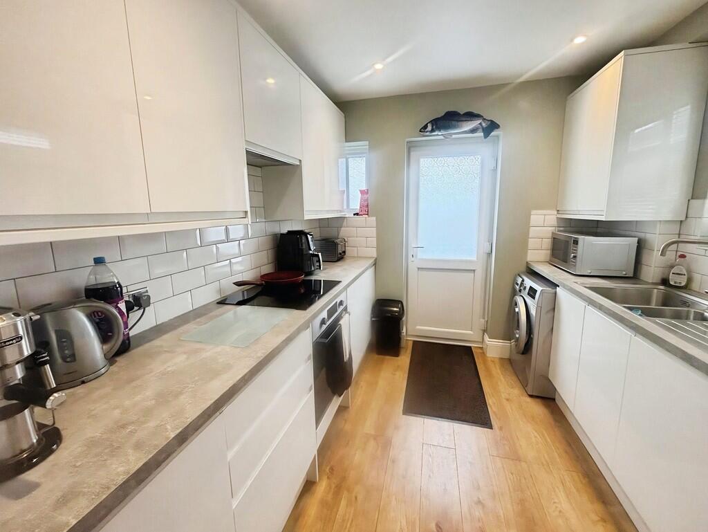 ac30a65f-Kitchen ...