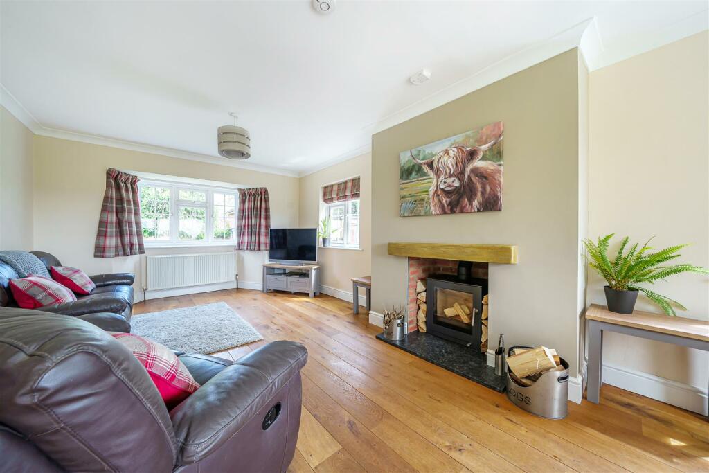 18 Shepperton Close, Castlethorpe (40).jpg