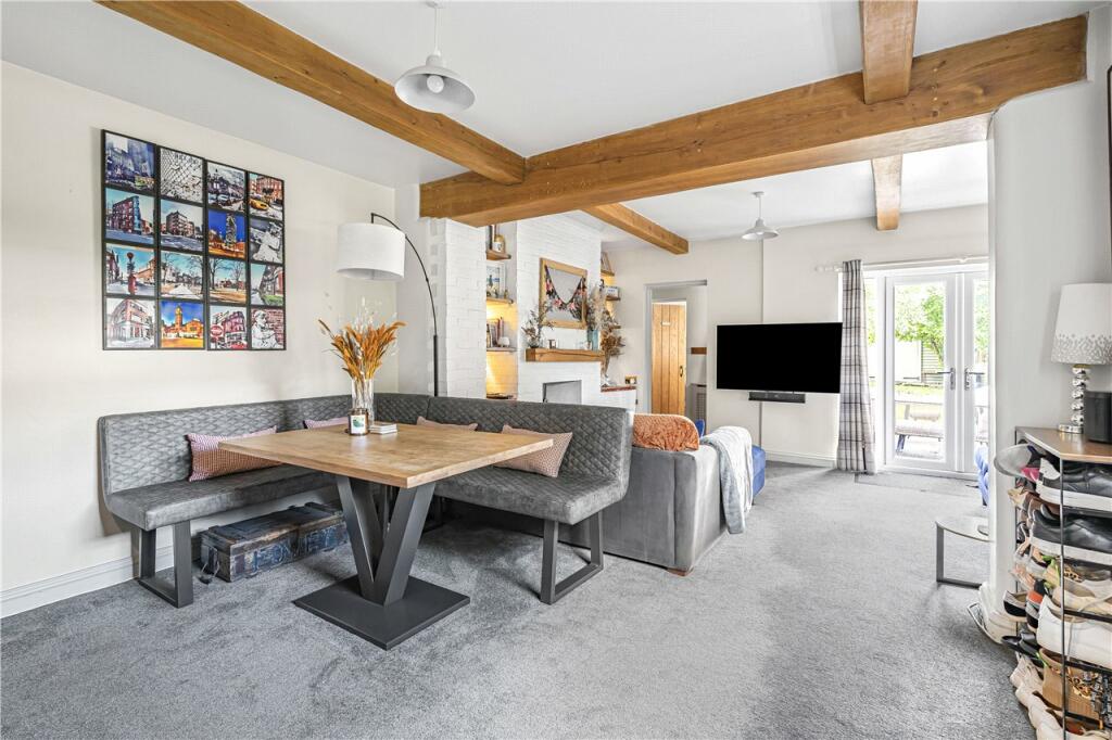 Dining/Sitting Room