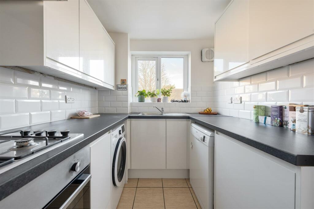 Greenacre Gardens, E17