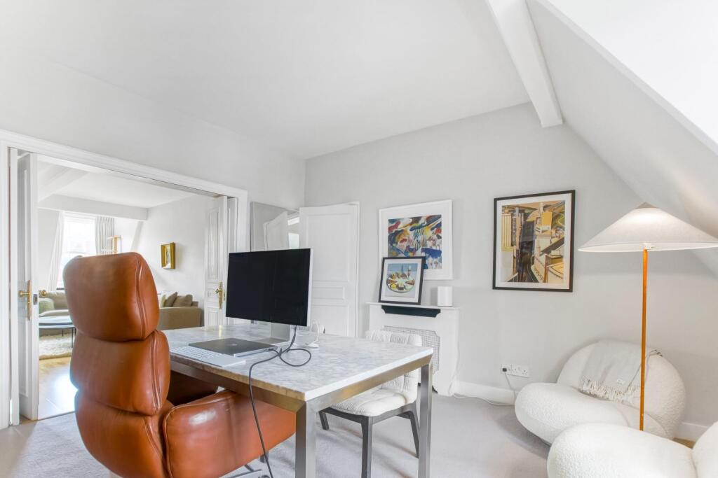 1527724936  - 10, 48 Pont Street, SW1X - 16.jpg