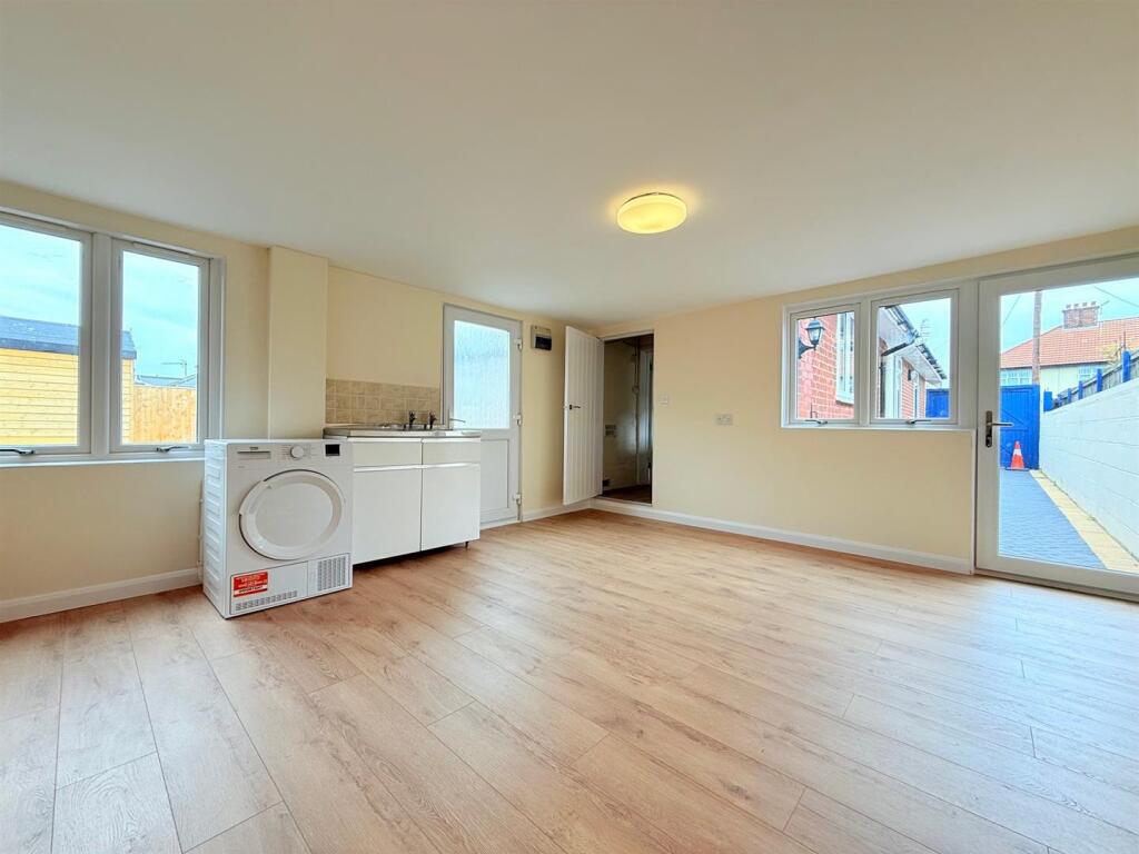 Converted garage (2).jpg