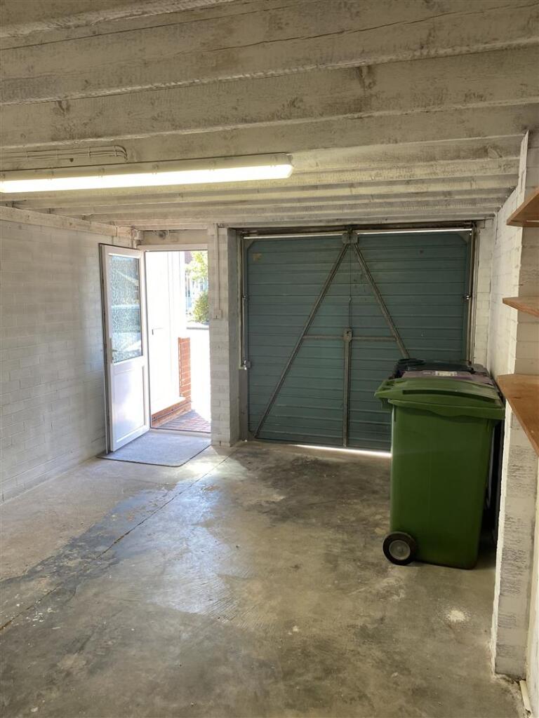 Greenwood Close 4, Garage.jpeg