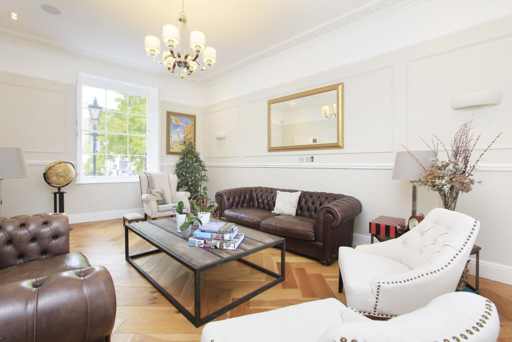 property in Crescent Grove, 
Clapham, SW4