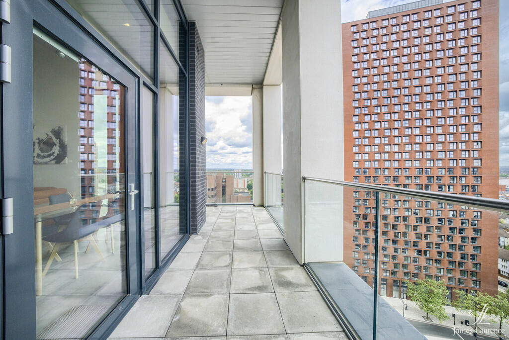 PXT49307-HDR(3)-E...