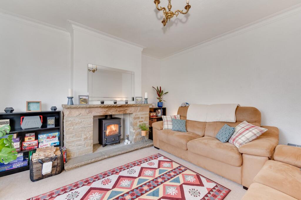 KITCHEN, DINER AND LIVING ROOM