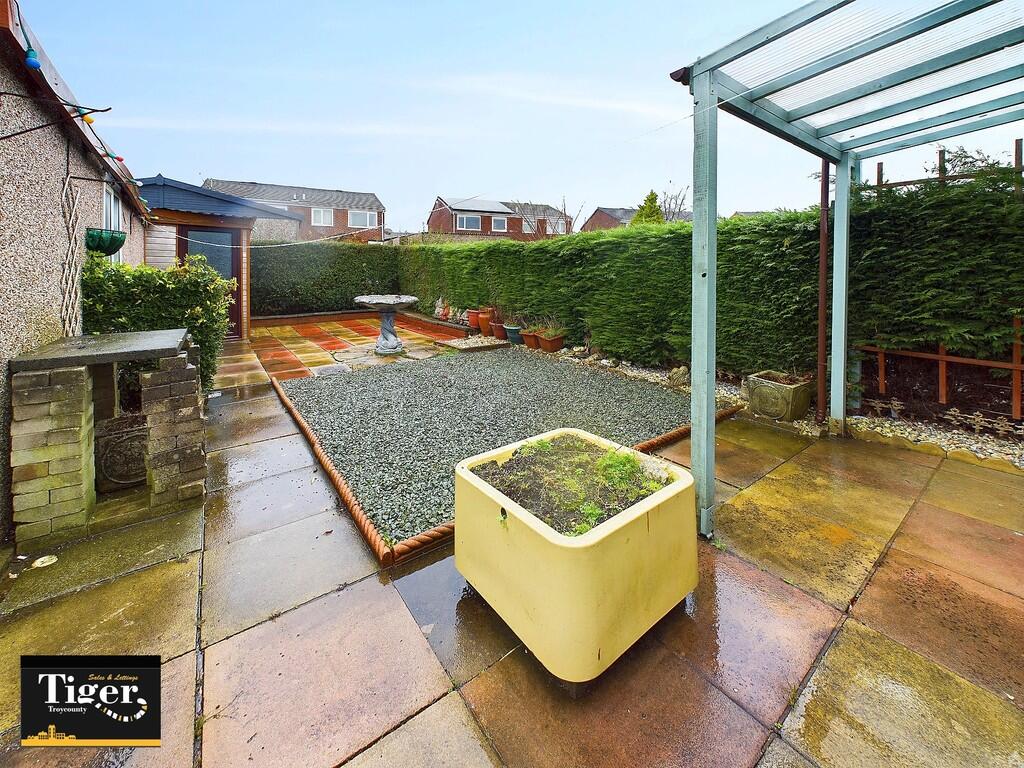 CAM02176G0-PR0449...