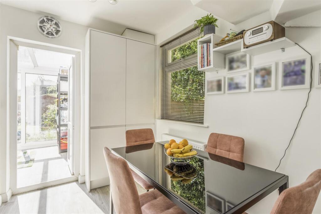 16 Stanley Road-7.jpg