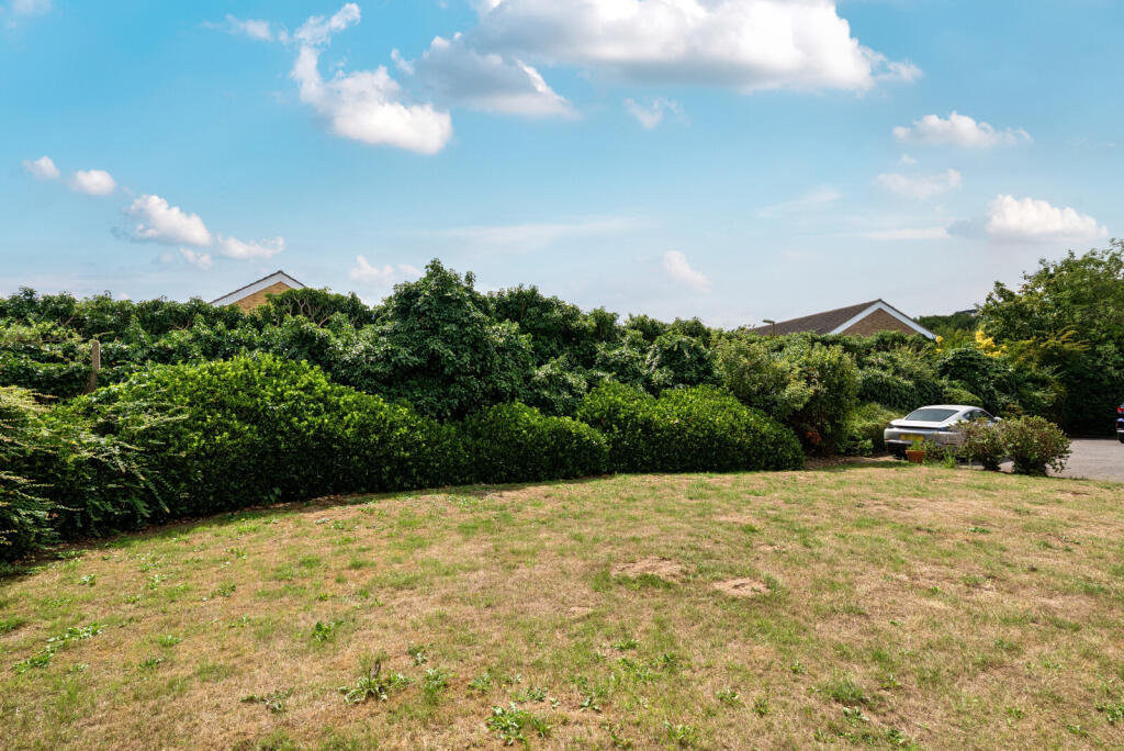 1332169-2-688a0d5...