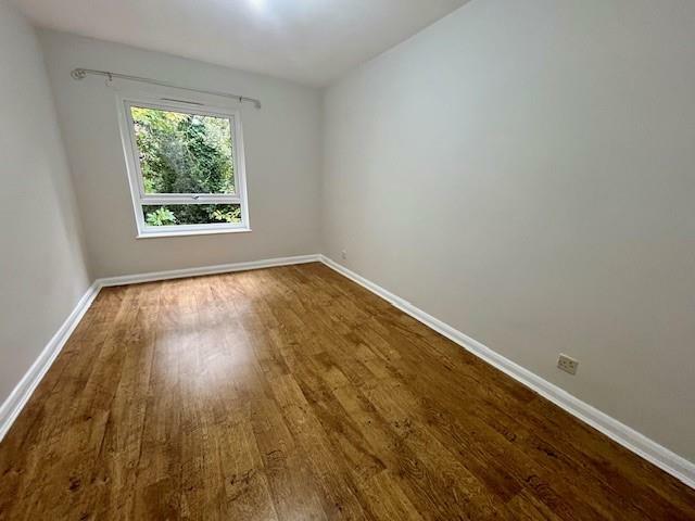 80 Dawsmere Close bedroom.jpg