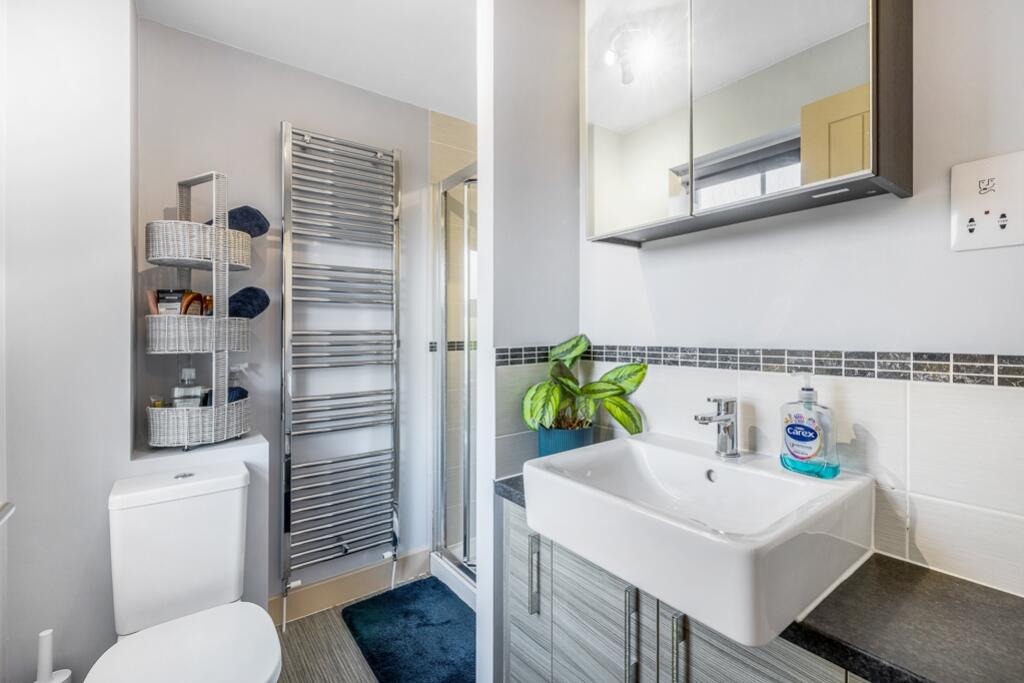 66 Sir Isaac Newton Drive (Wyberton)-30